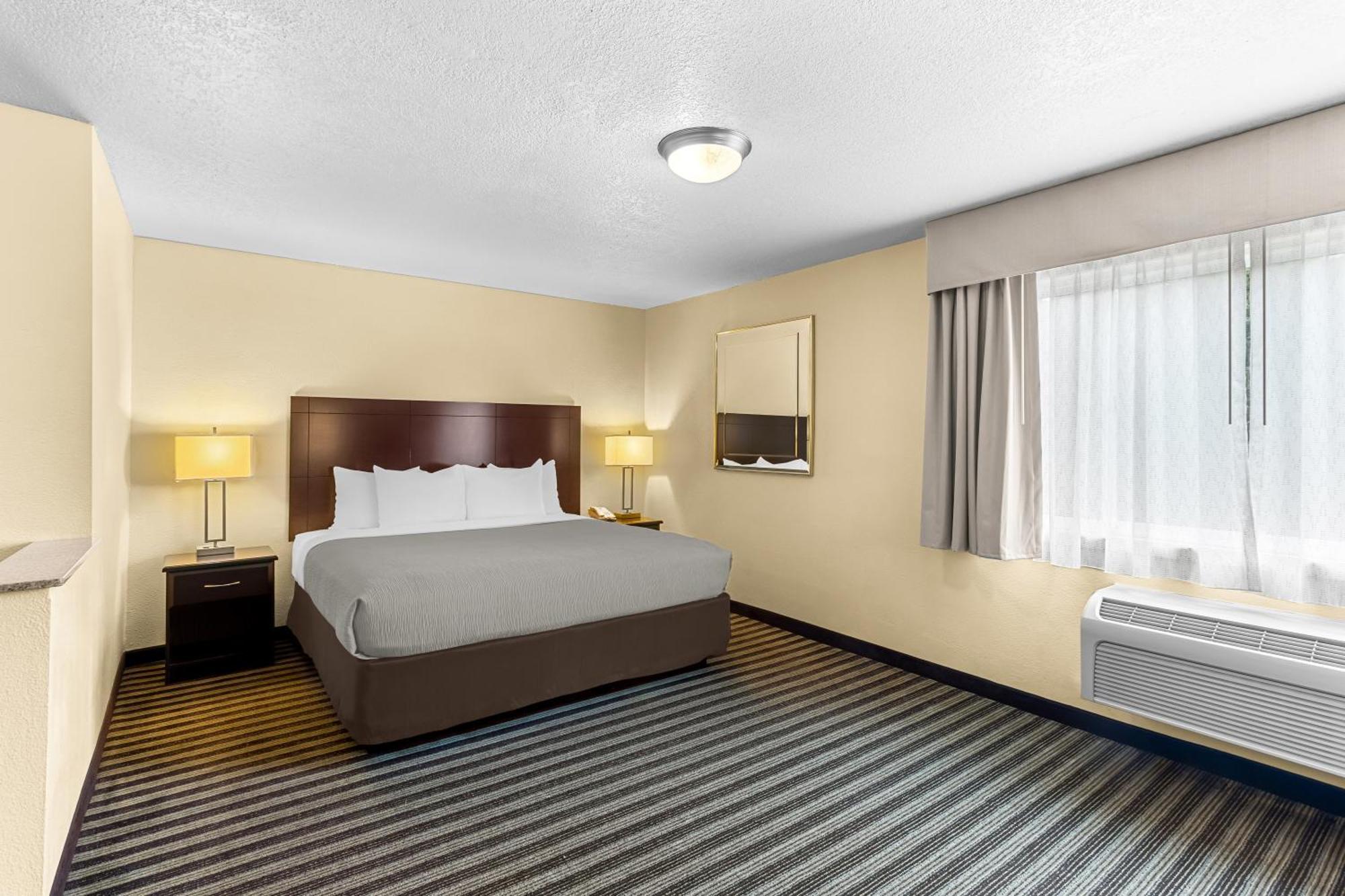 Quality Inn & Suites Vancouver - Hazel Dell Exterior photo