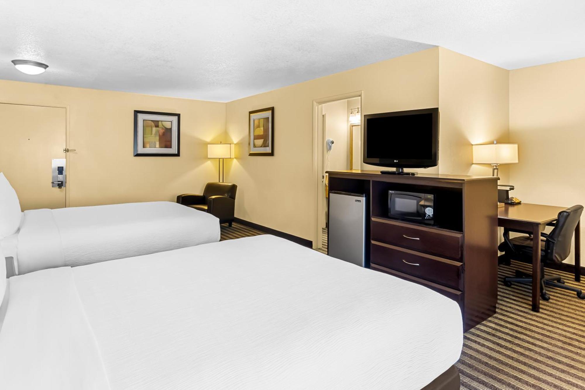 Quality Inn & Suites Vancouver - Hazel Dell Exterior photo