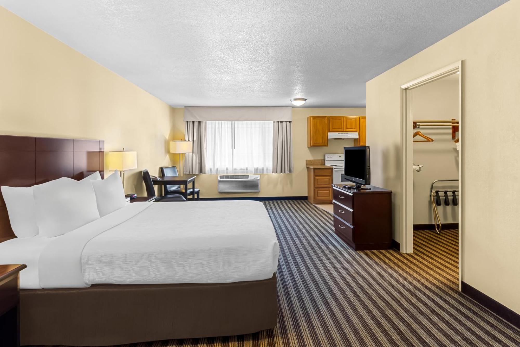 Quality Inn & Suites Vancouver - Hazel Dell Exterior photo