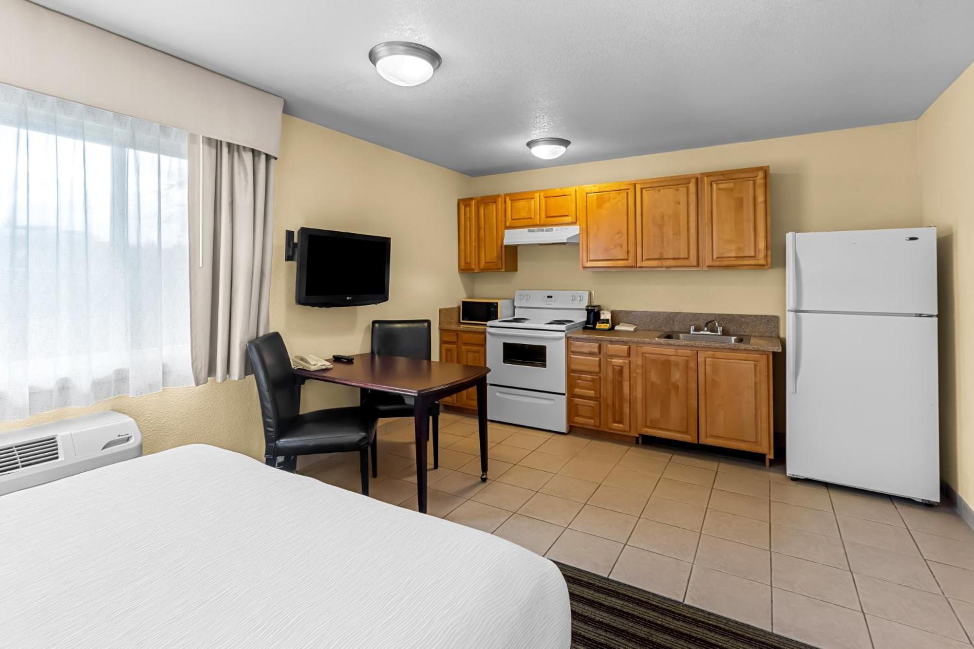 Quality Inn & Suites Vancouver - Hazel Dell Exterior photo